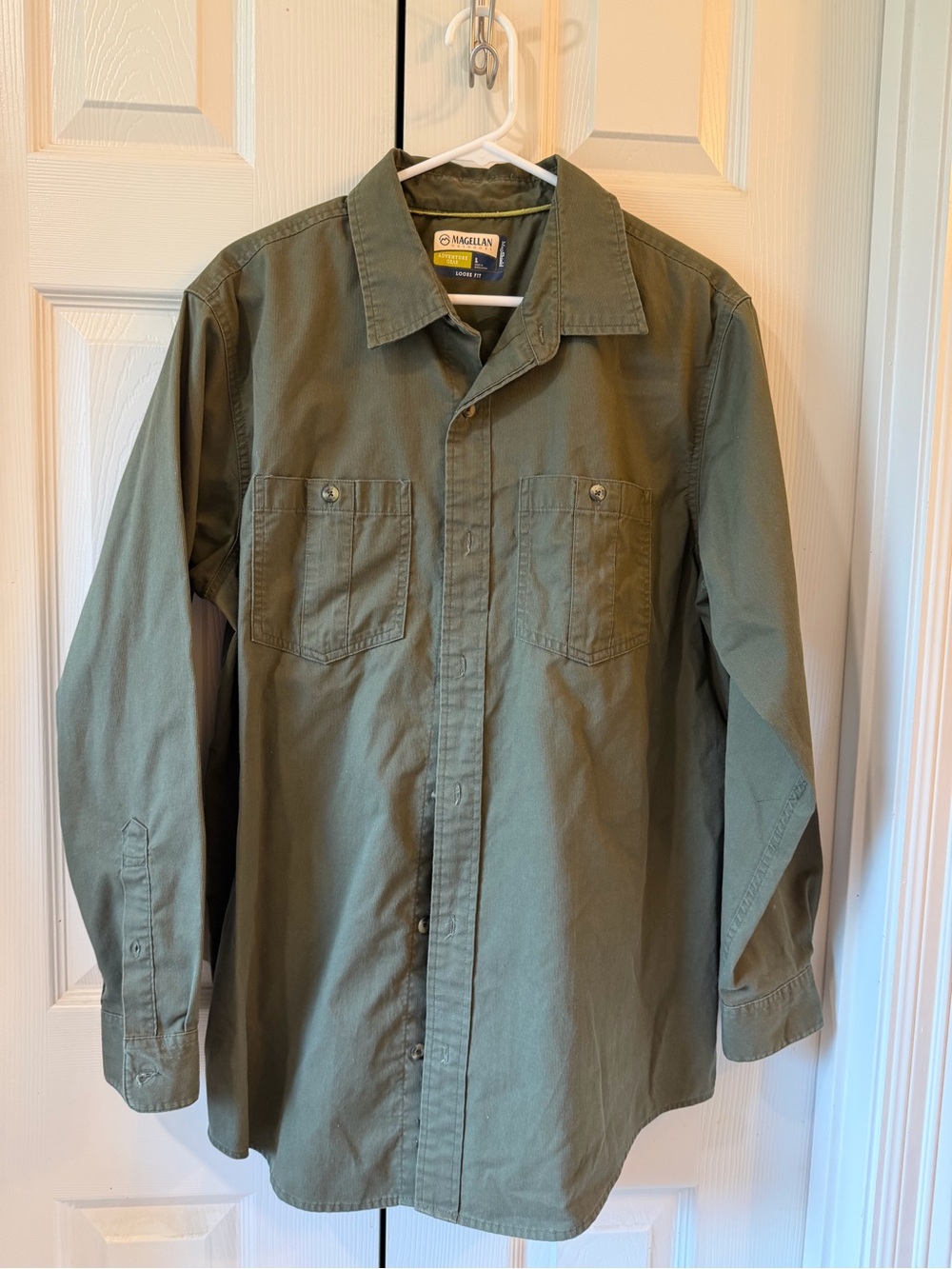 Magellan Outdoors Men's Military-Style Olive Utility Shirt size L